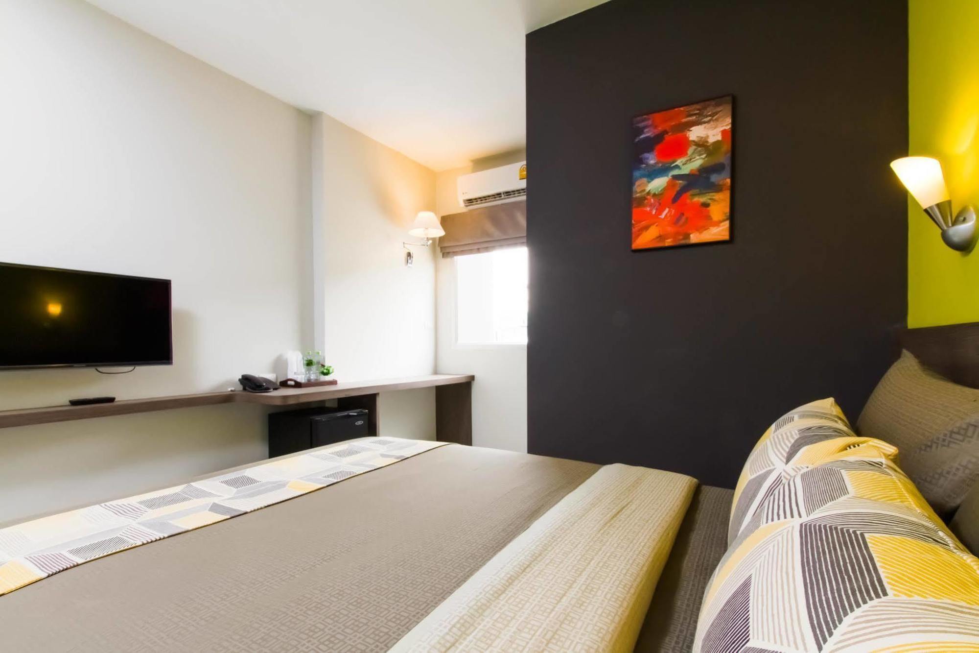 Fortune D Hotel Maesot Mae Sot Extérieur photo
