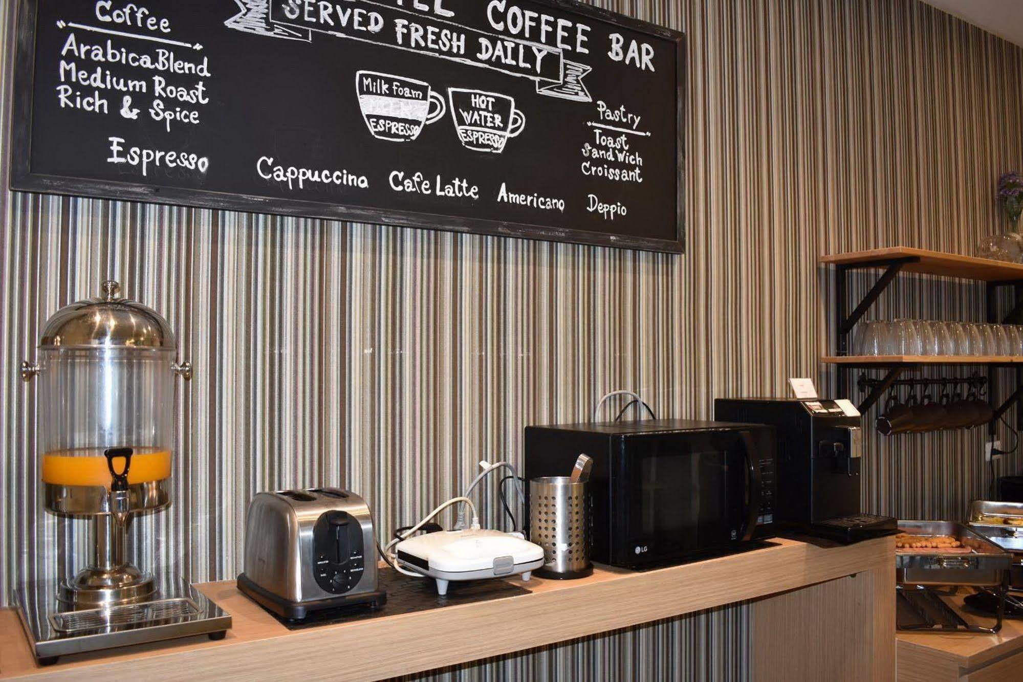 Fortune D Hotel Maesot Mae Sot Extérieur photo